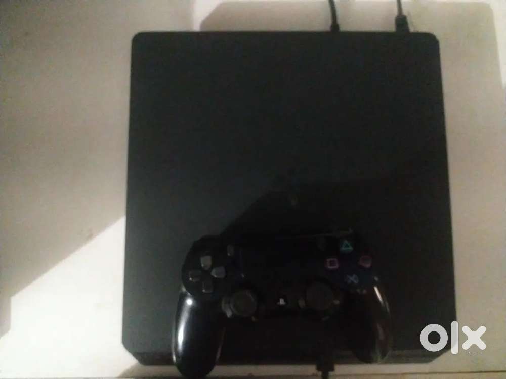 Ps4 slim with 6 month ps plus deluxe