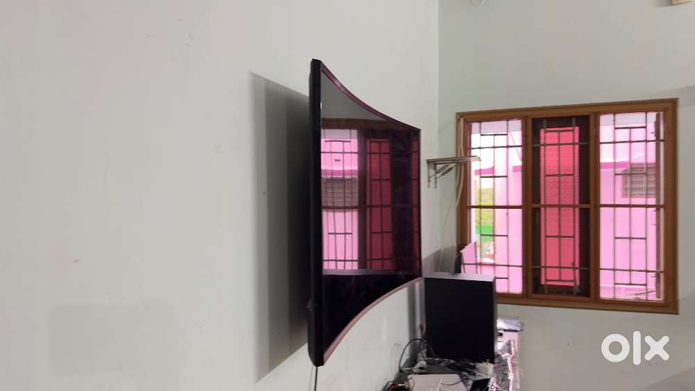 Samsung 49 inch curve Tv