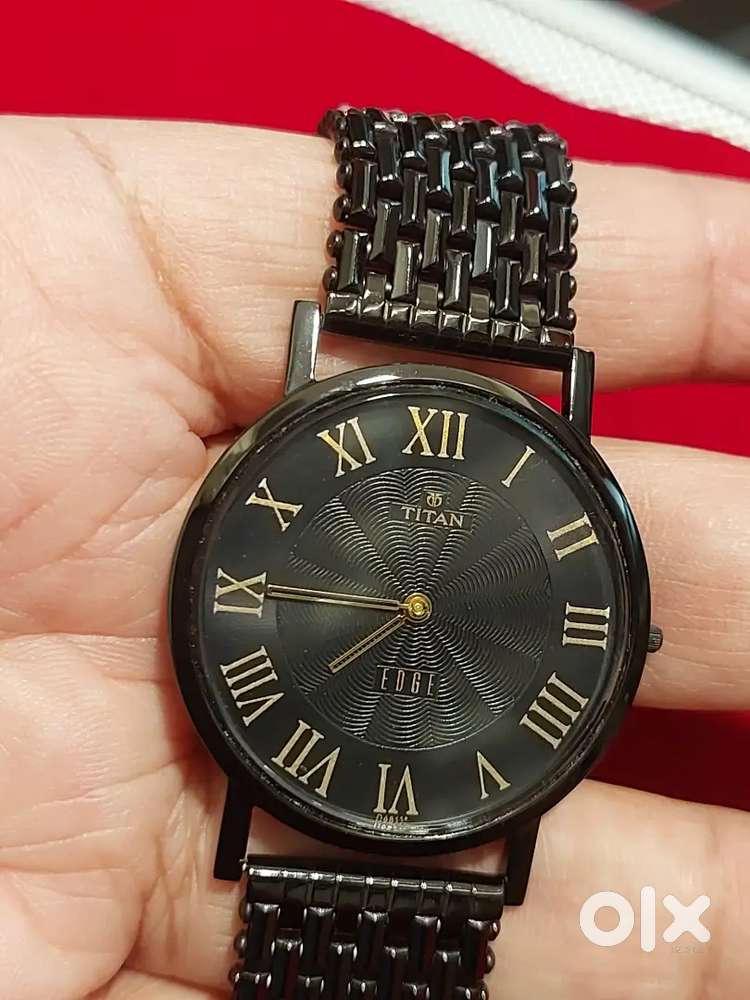 TITAN EDGE WATCH