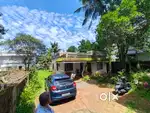 Aluva kodikuthumala. 11,cent land & 3bhk old house for sale
