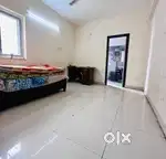 Indipendent flat hig isbt  3bhk pent house available for all no ristri