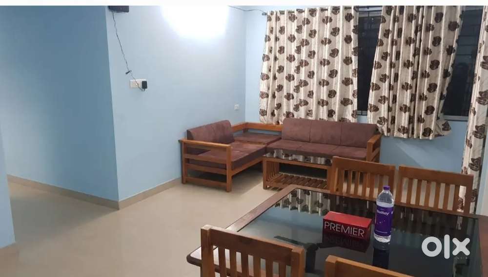 ഒറ്റവീട് ഇടപ്പള്ളി ചങ്ങാപ്പുഴ പാർക്ക്‌ ഫർണിഷ്ഡ് ത്രീ bhk