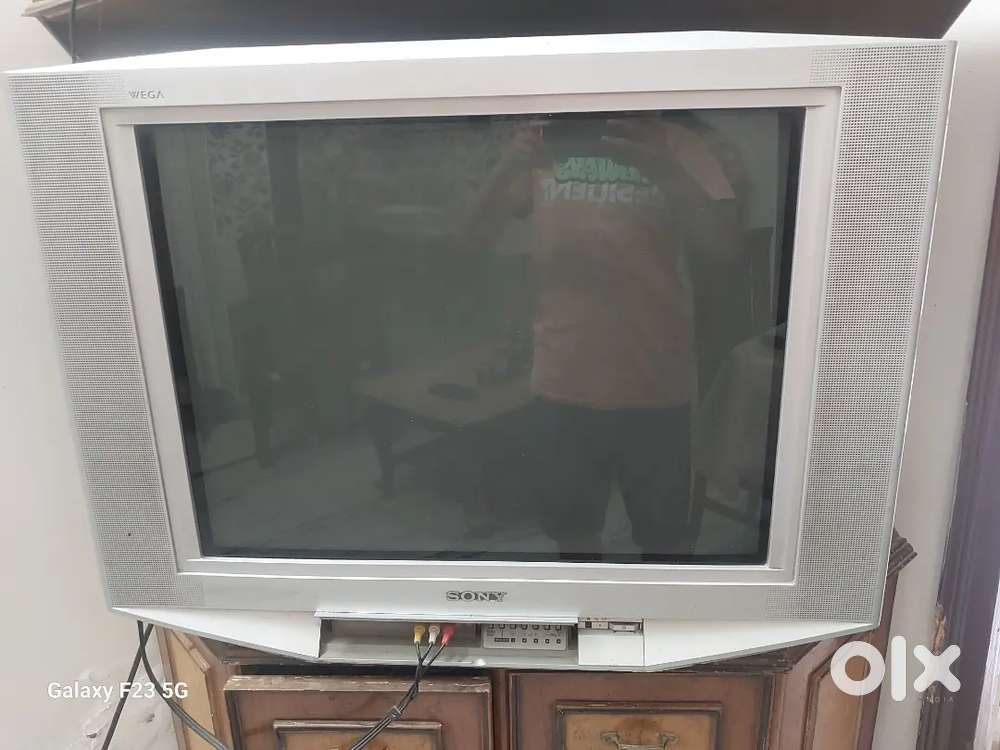 SONY WEGA series antique working tv 22inch best condition price