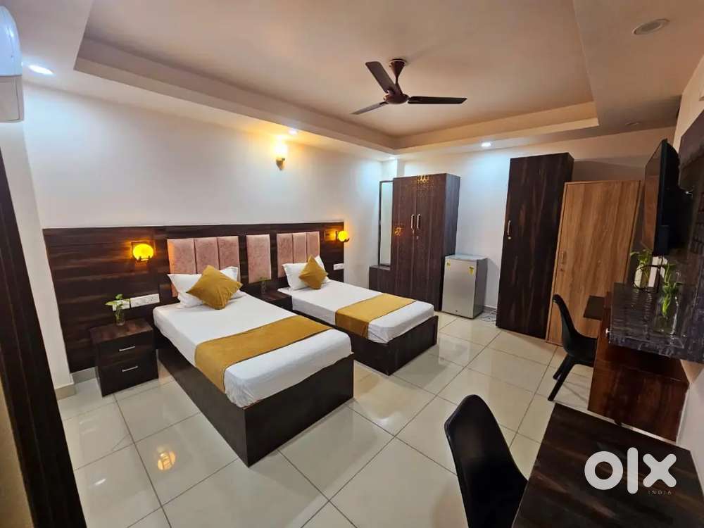 PG Near Golf Course Road, Genpact, Rapid Metro, American Express, Dell