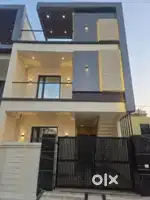 Independent duplex near Pacific golf estate