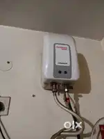 Hindware Geyser (Instant heat)