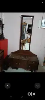 Dressing table
