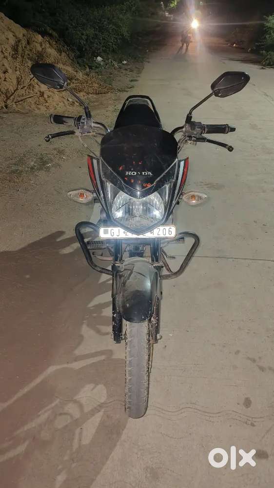 CB Shine  carbetor 2019 & 11 month All working