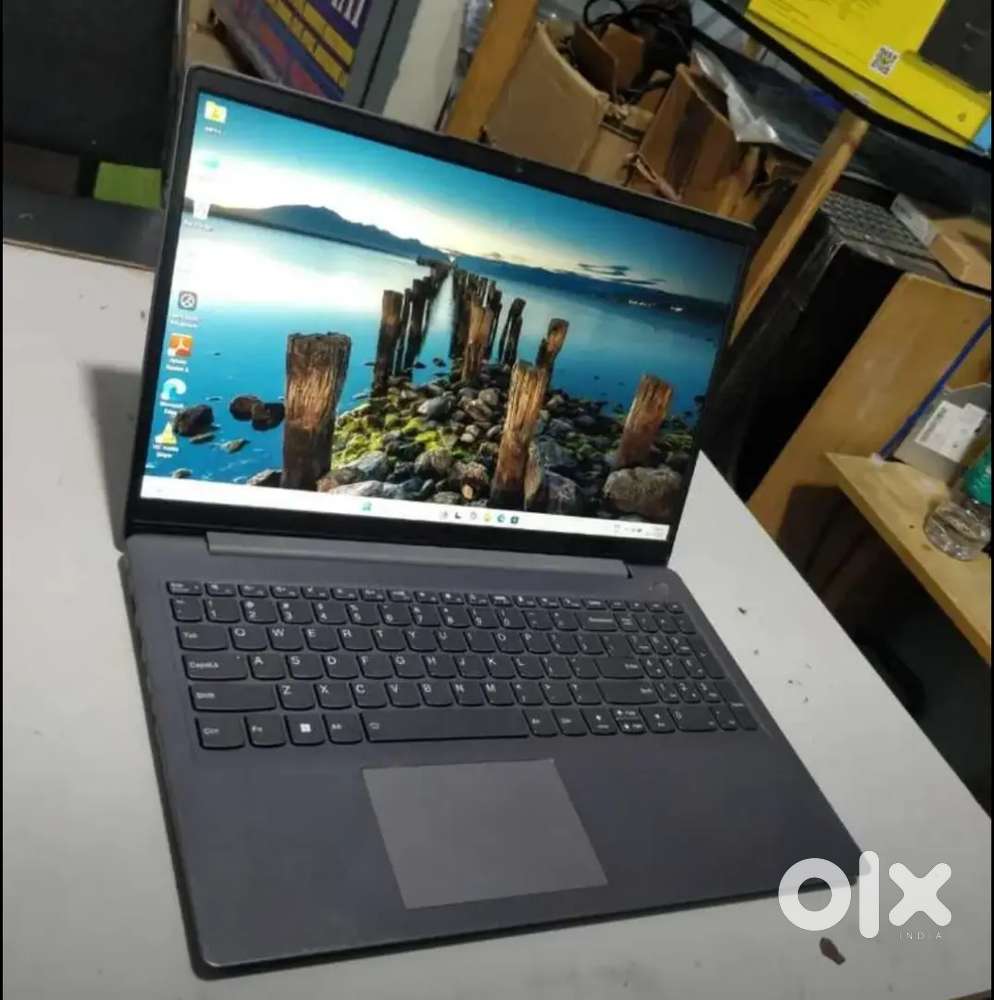 Lenovo intel core i5 12th gen 16GB RAM  512GB SSD Windows 11