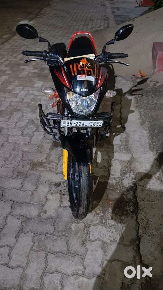 Hero Glamour 125cc bike showroom condition