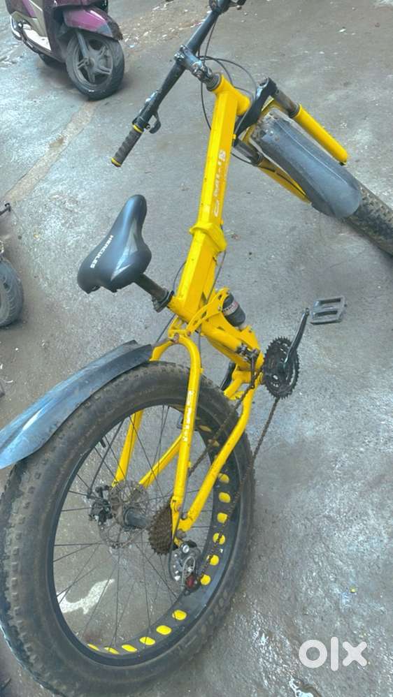 yellow plated fat bike proerly serviced