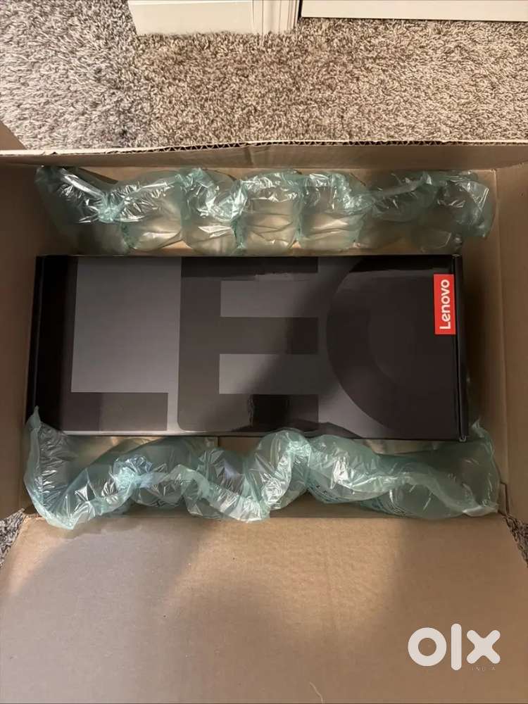 BRAND NEW SEALED Lenovo LEGION GO 2 8.8 OLED AMD