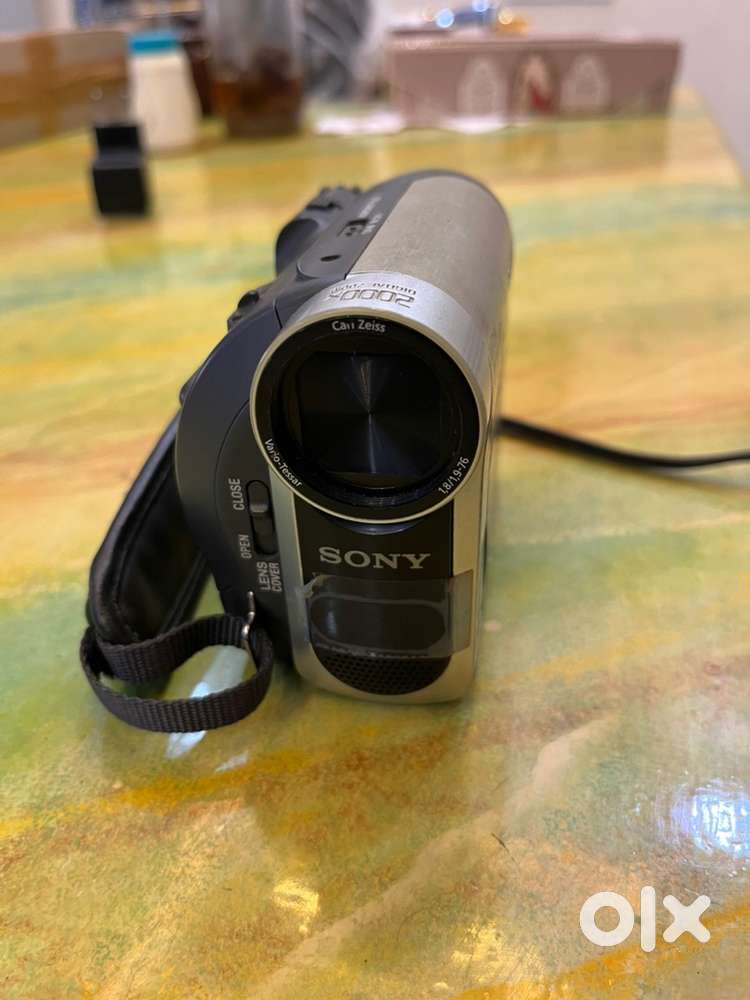 Sony handy cam DCR-HC38