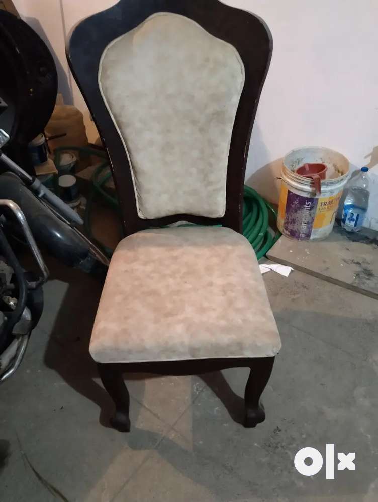 5 chair daining table superb quality