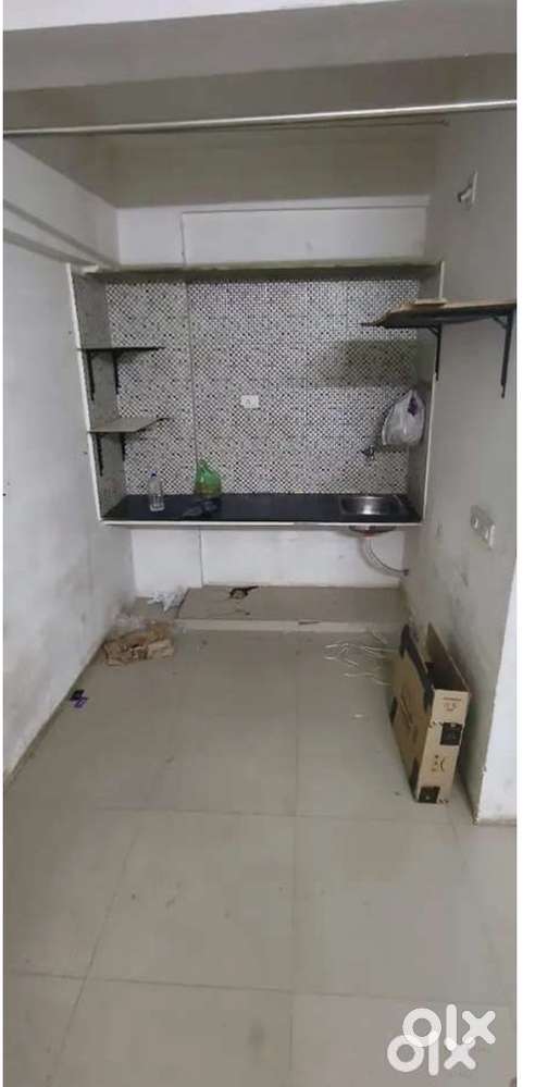 need roommate (night shift) - prefer