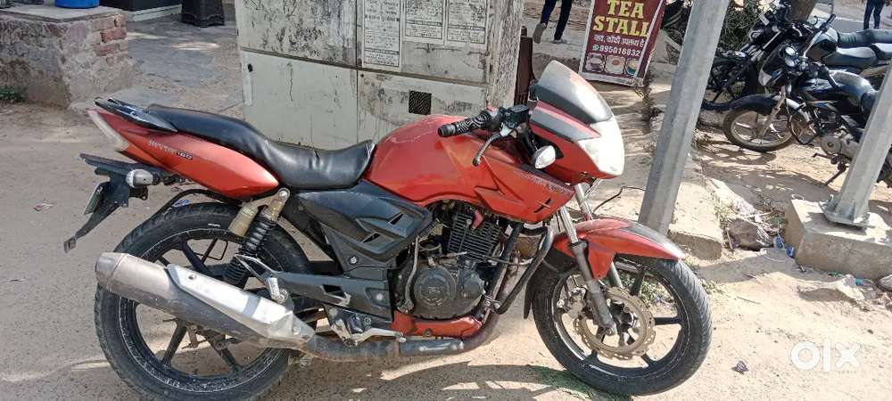 Rtr 160  red colour