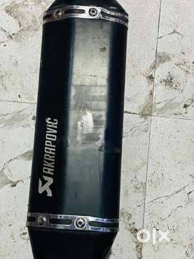 Acrophobic exhaust with bend pipe