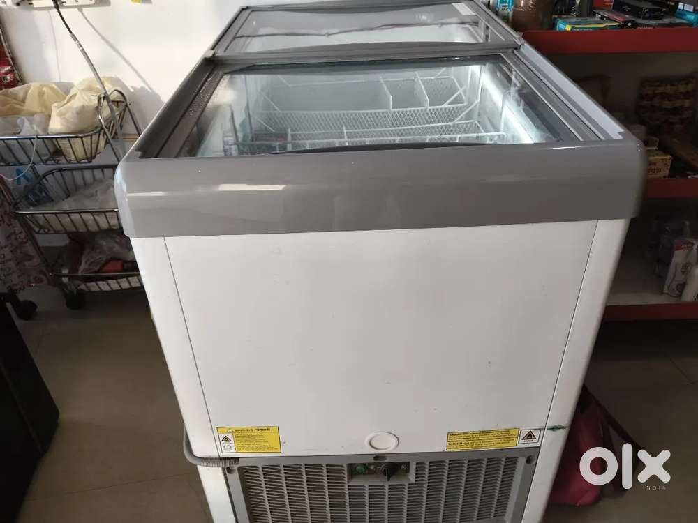 Ice cream freezer