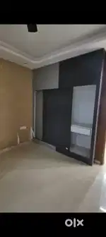3bhk spacious flat with good connectivity