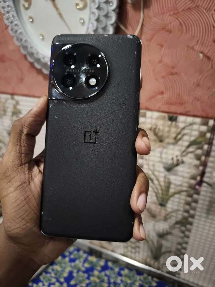 ONE PLUS 11