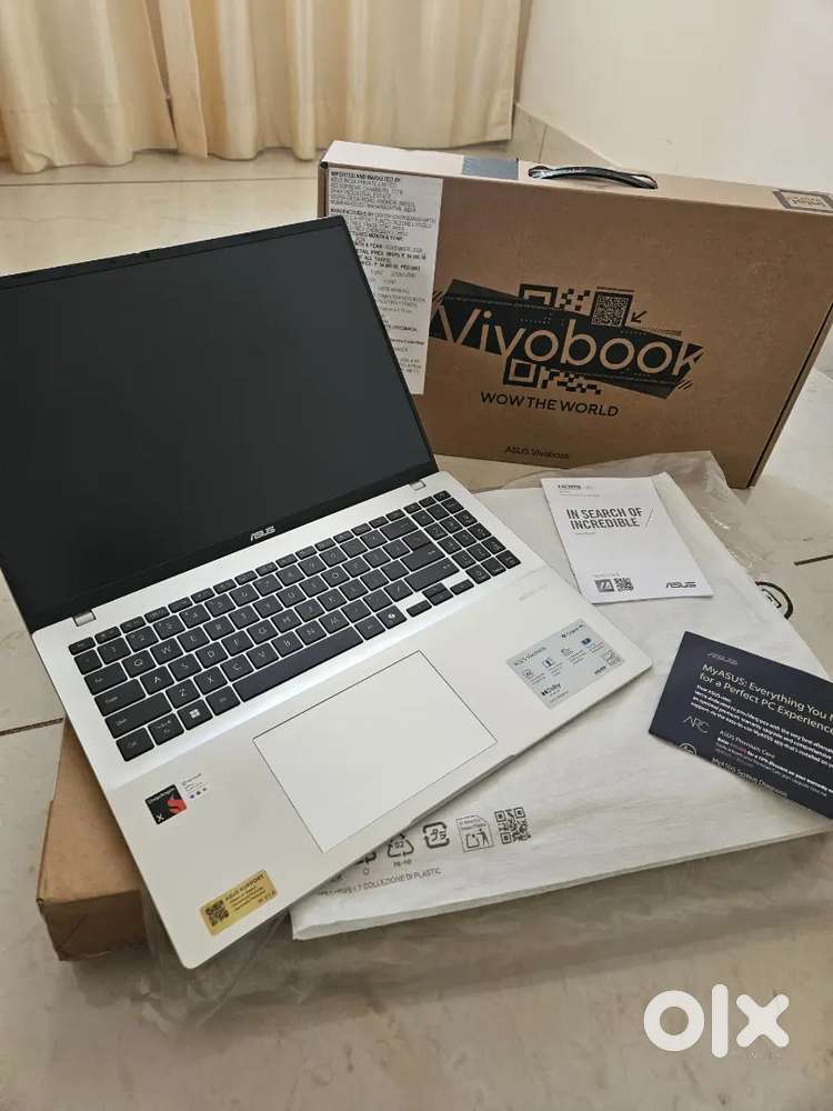 BRAND NEW UNTOUCHED ASUS 16x VIVOBOOK snapdragonX 16GB 512GB 16INCH