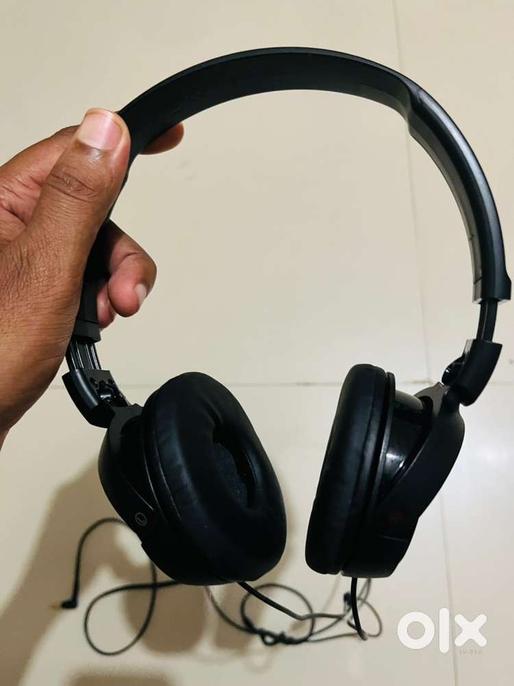 Sony MRD black headphone