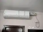 LG split AC 1.5 ton 4 star 2.5yr old