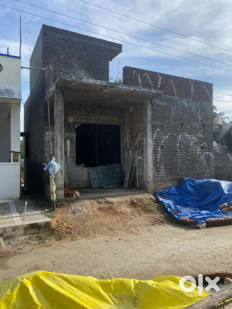 Luxury villa plot for sale @ potheri @Railway station 500M only