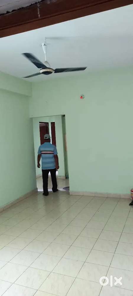 2bhk flat omkar nagar near by school college market all facility near