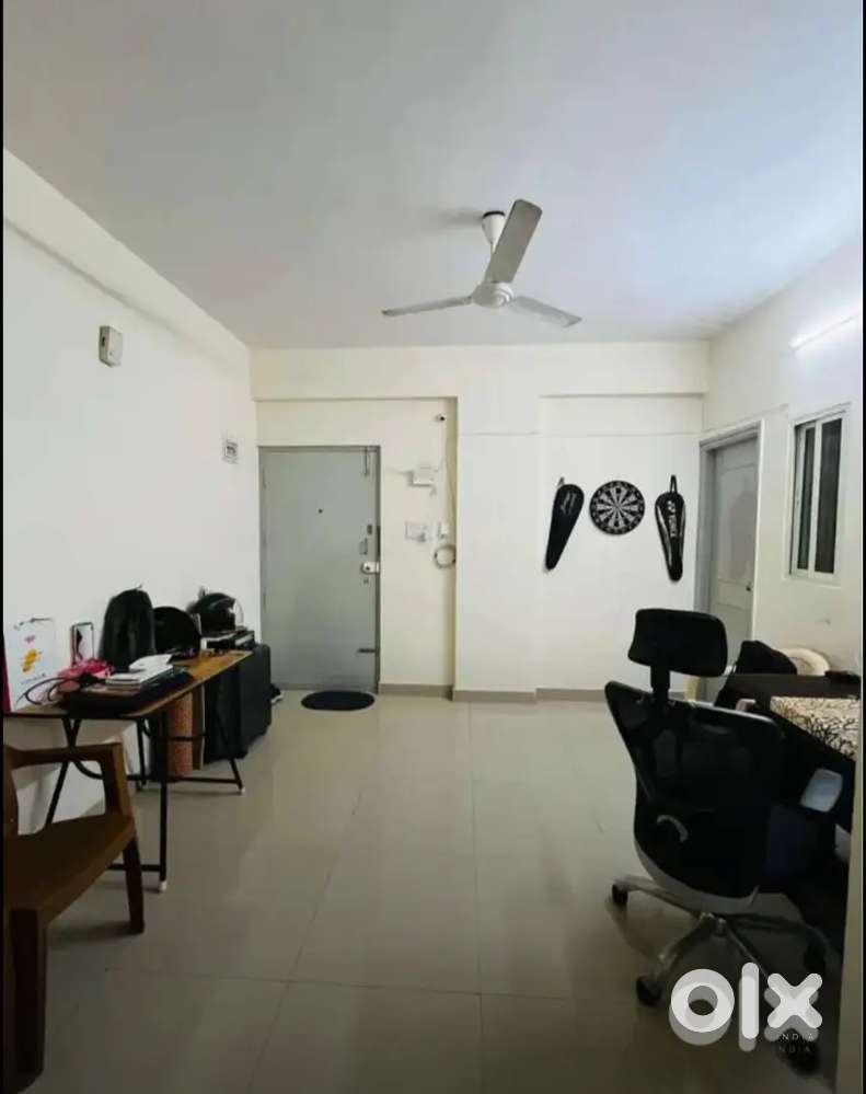 Dum Dum area 1,2,3OOM Office Place Available for rent at Dum Dum Metro