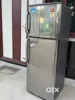 SAMSUNG FRIDGE