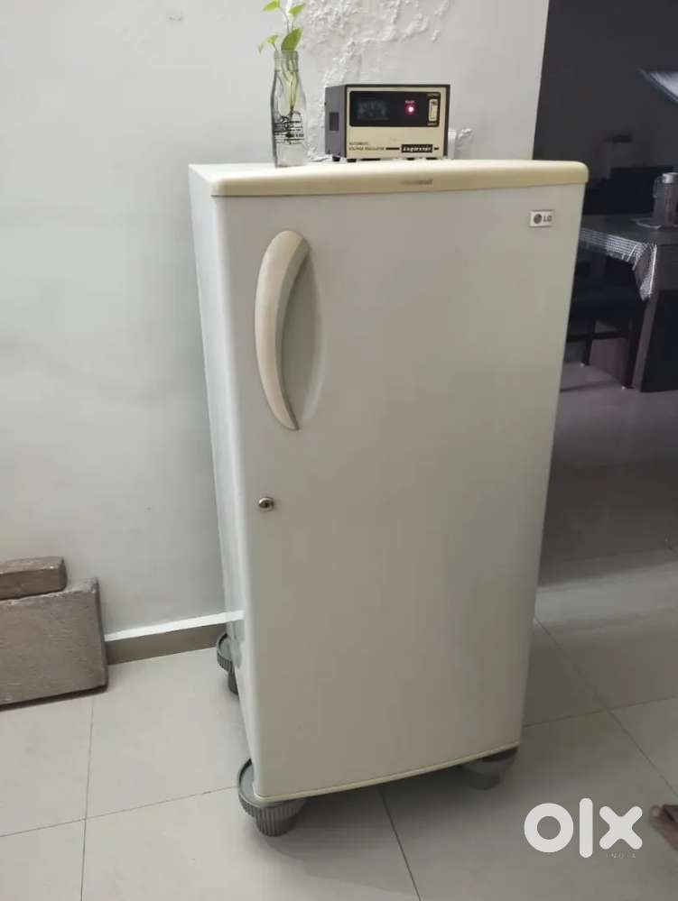 Fridge 165 liter