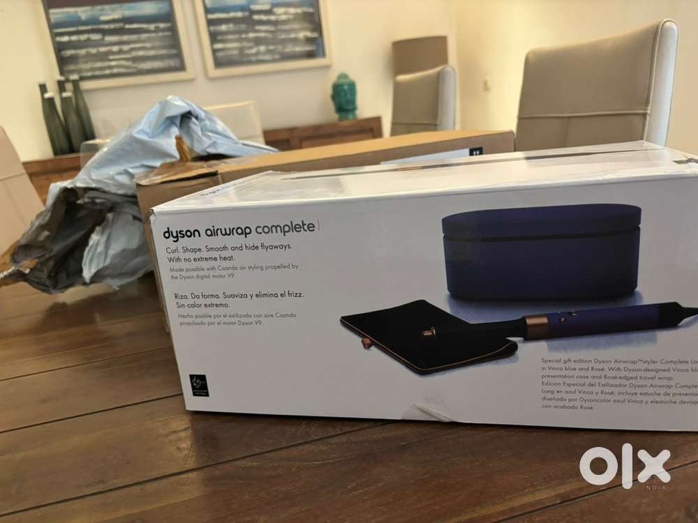 Dyson airwrap sealed