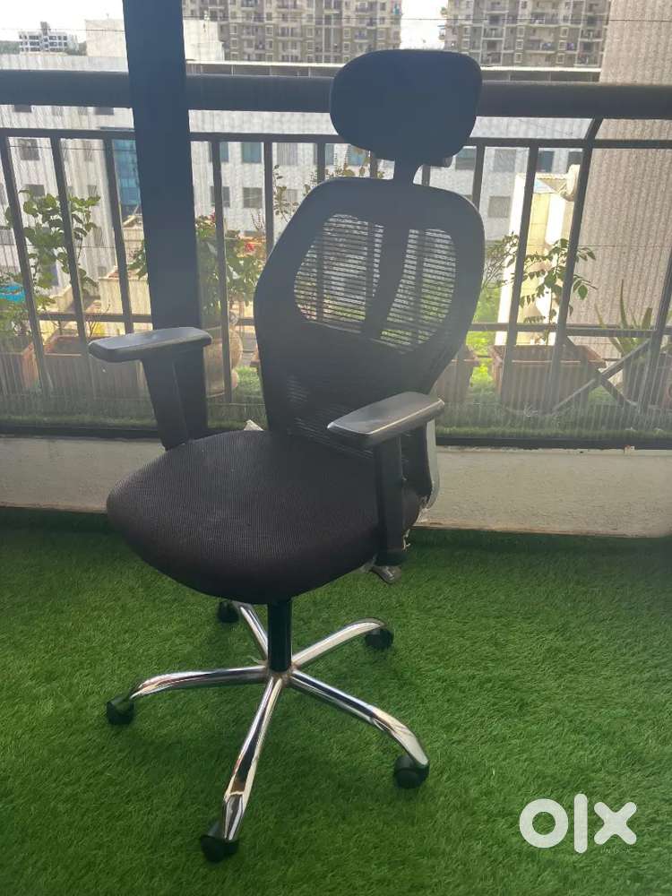 Revolving Office Chair