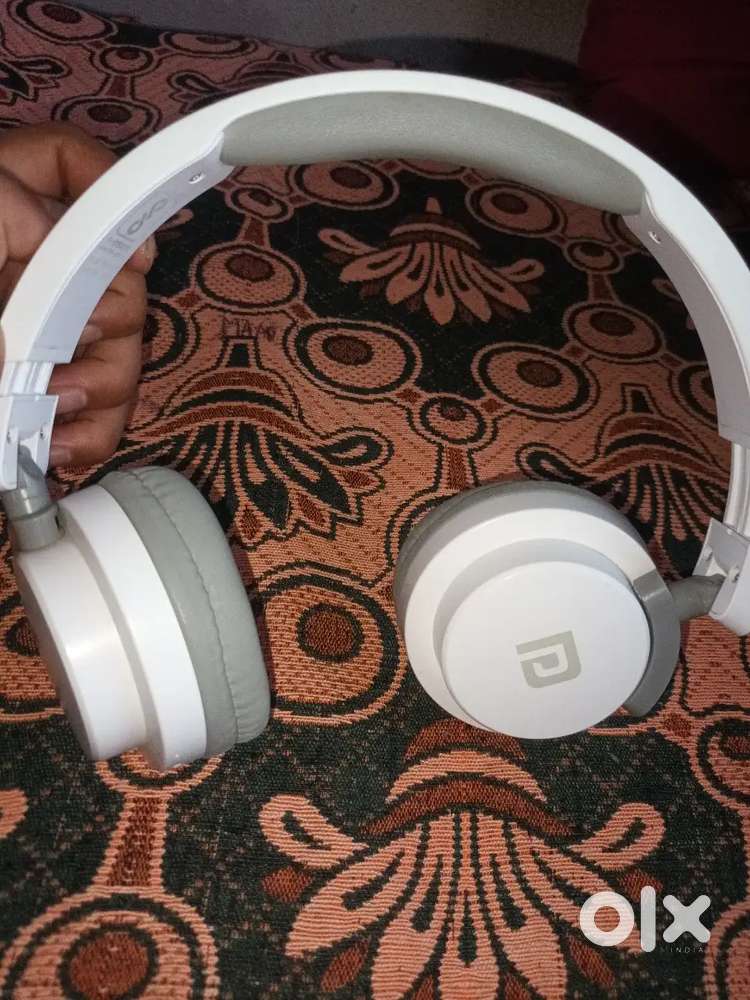 Muffs M2 headphone