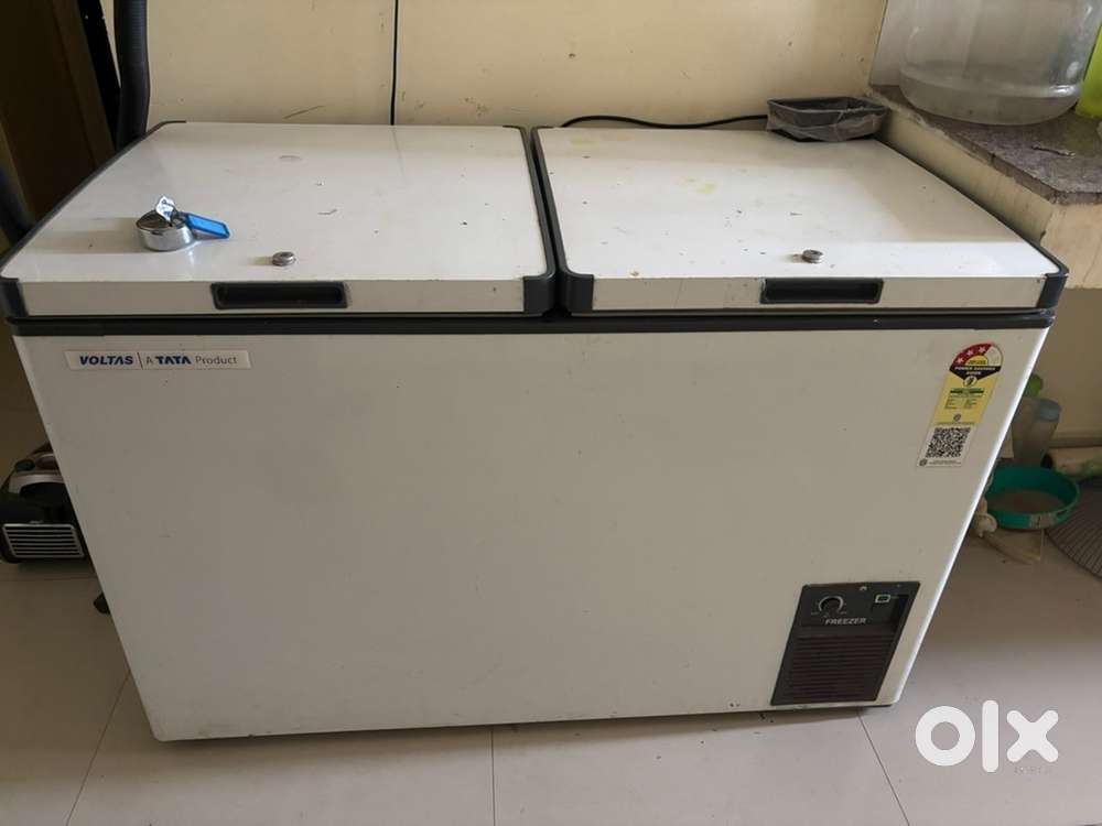 Voltas 277 Ltr 3 star Deep Freezer