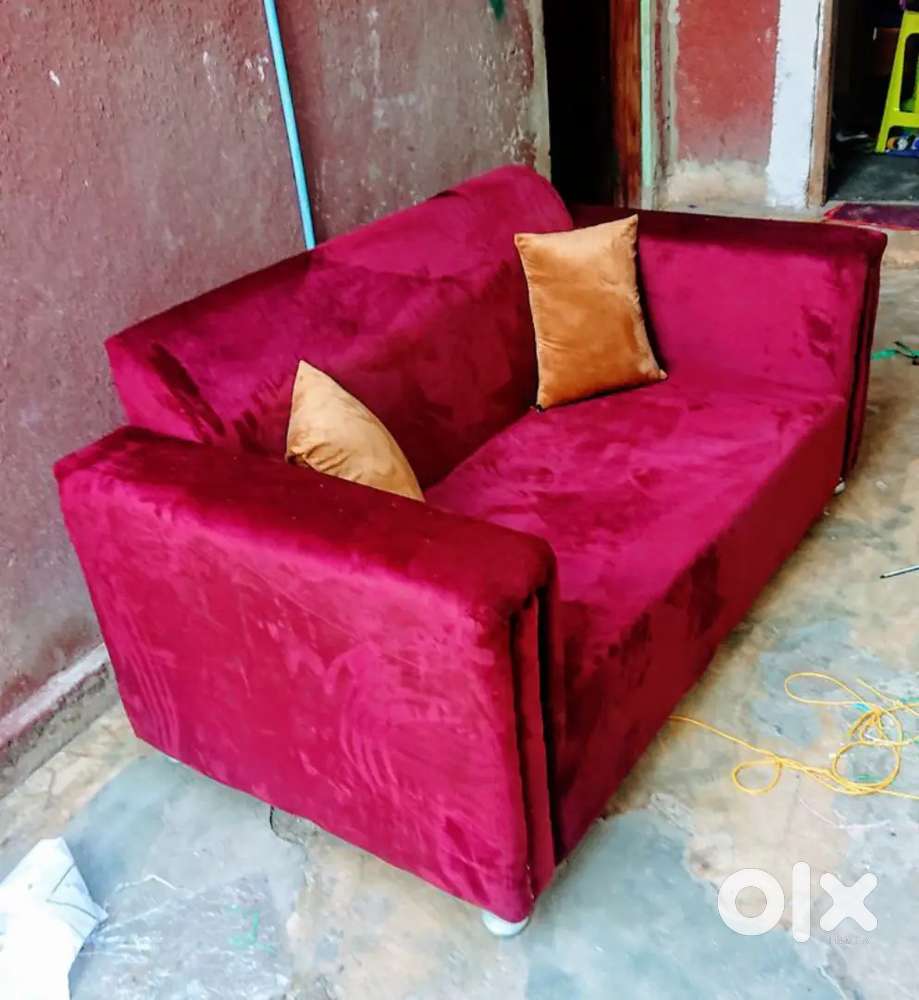 2 SEATER SOFA AVAILABLE IN STARF FURNITURE