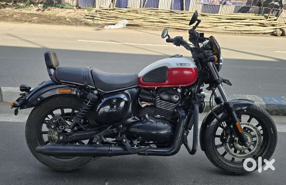 Yezdi Road star E-20 New model bike.