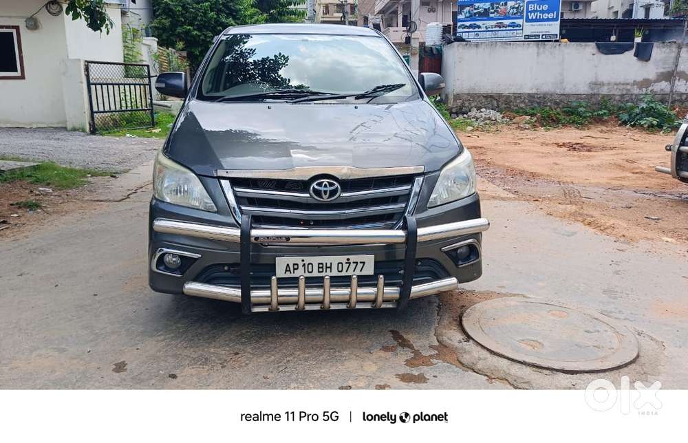Toyota Innova 2.5 VX 8 STR, 2014, Diesel