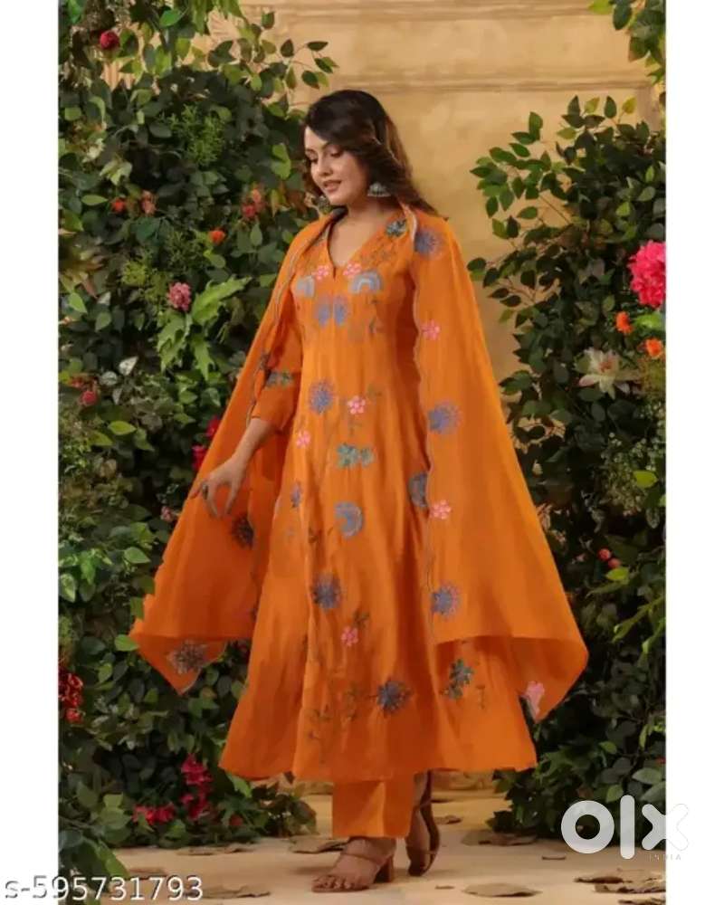 Kurta Pant With Dupatta Set.