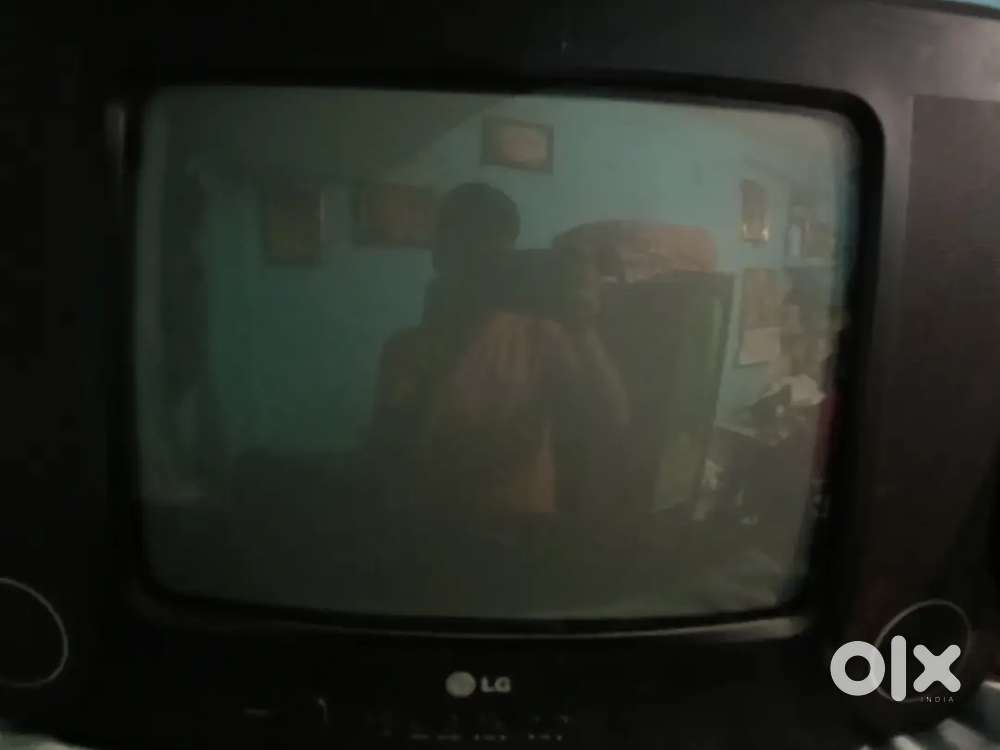 7 years OLD LG T.V. ( Box Wala) in Working Condition
