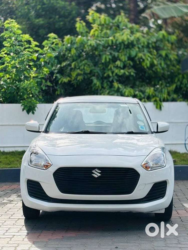 Maruti Suzuki Swift LXI Option, 2020, Petrol