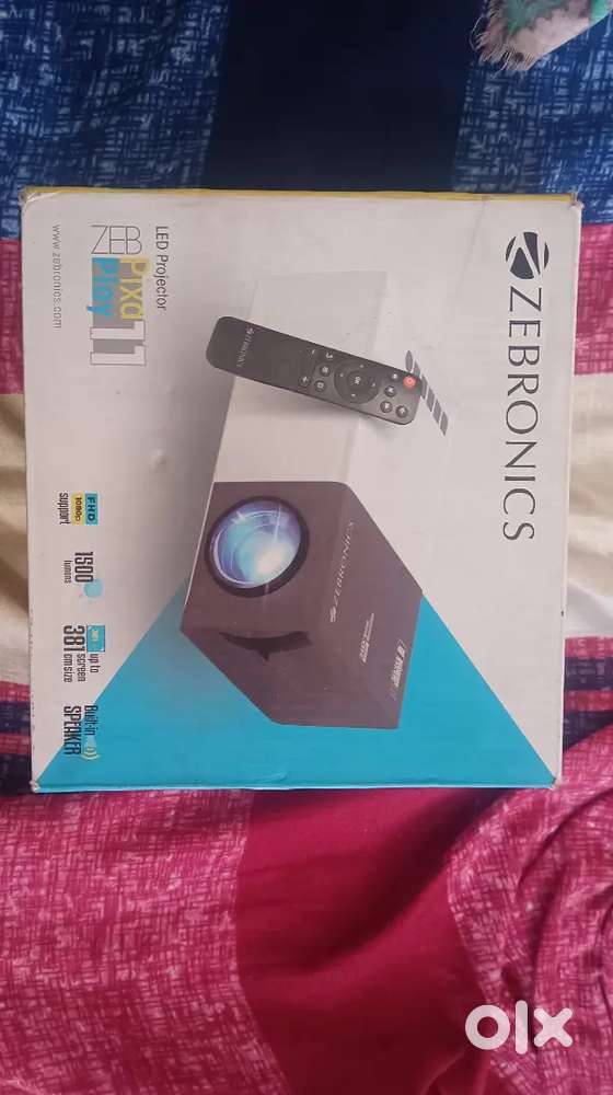 Zebronics Pixaplay 11 Portable LED Projector with FHD 1080p