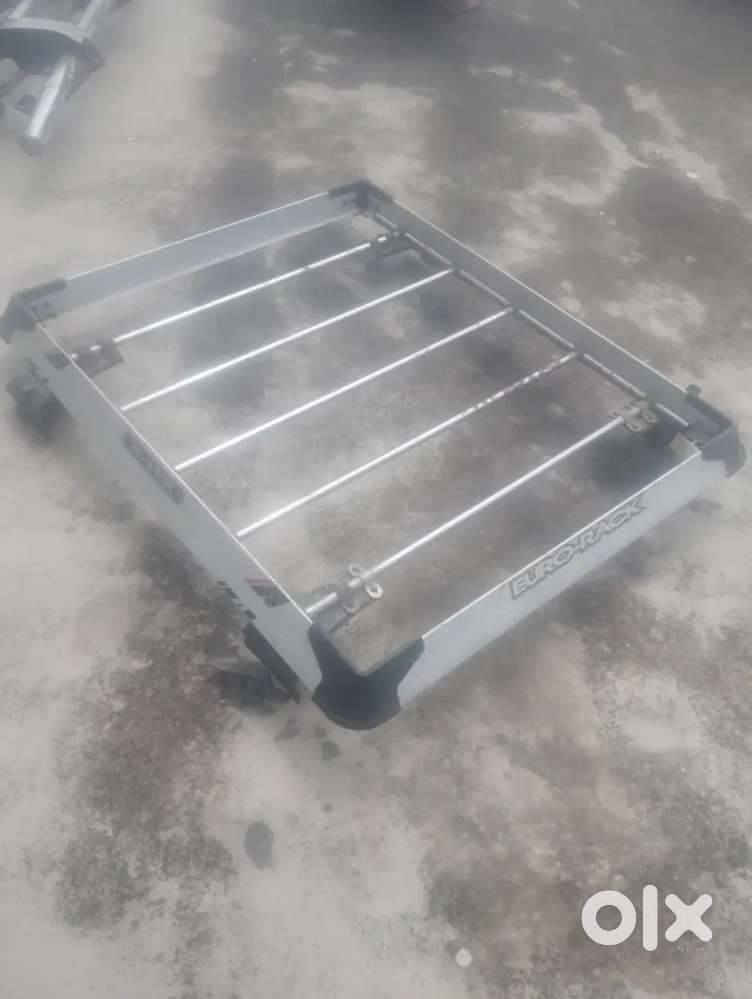 Innova crysta luggage carrier