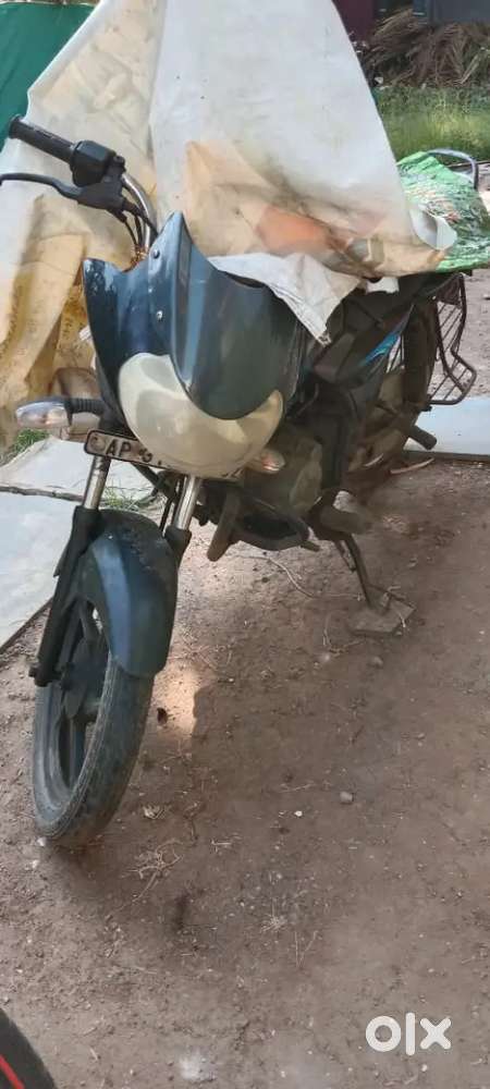 Bajaj discover 100cc bike