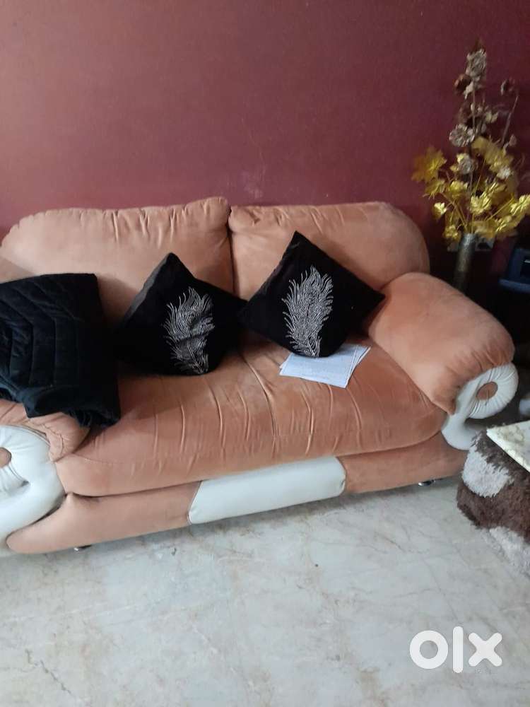Set of 2 seater sofa - 2 pieces