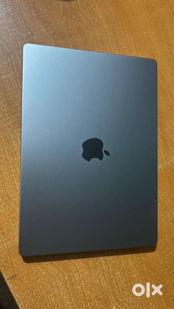 MacBook Pro A2442 14 inch