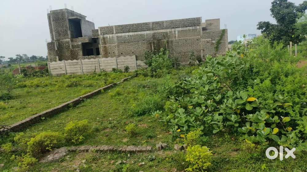 उसलापुर सकरी हंफा main Road पर कमर्शियल प्लॉट बेचना हैं