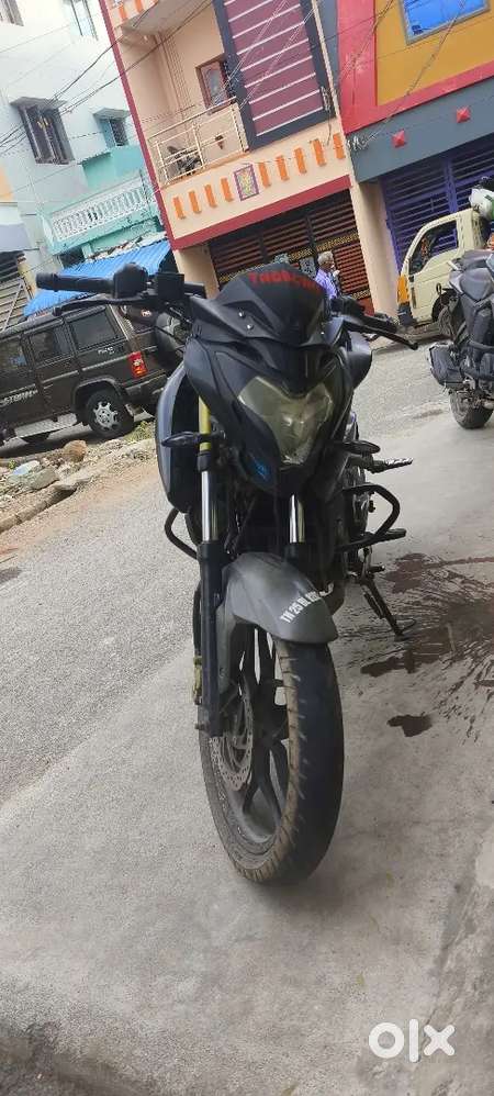 Bajaj ns 160