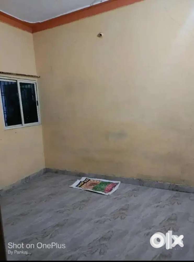 Single Larg reom with attached washroom and kitchen full water avail